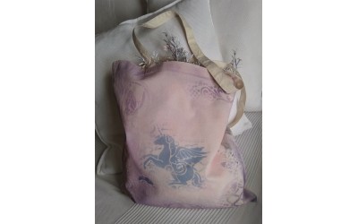 Μεταμόρφωση υφασμάτινης τσάντας με Xρώματα σε Spray