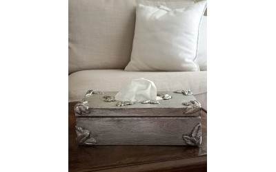 Κουτί για χαρτομάντηλα σε φθινοπωρινή διακόσμηση