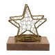 Celestial Κηροπήγιο Χρυσό Αστέρι με Πλεγμένο Σύρμα σε Ξύλινη Βάση Μικρό